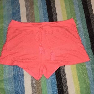 No boundaries pink pattern shorts